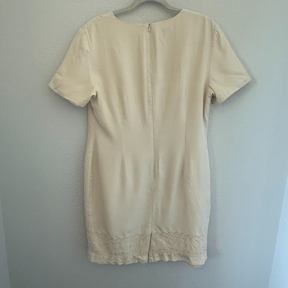 Talbots Petites 12 100% Silk Beige Embroidered Hem Short Sleeve Sheath Dress - Picture 6 of 8